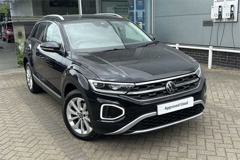 Black Used 2022 VW T-Roc Style SUV | £21,989 (Fair price) - Image 1/4