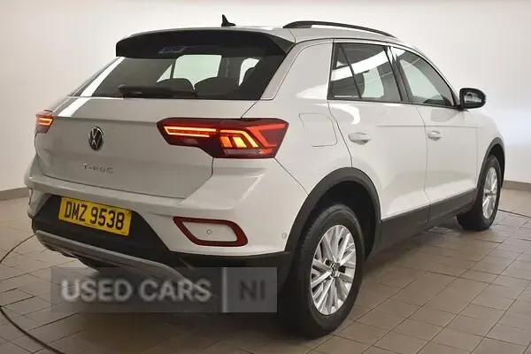 Used VW T-Roc Life 150 HP (110 kW) 2024 White SUV