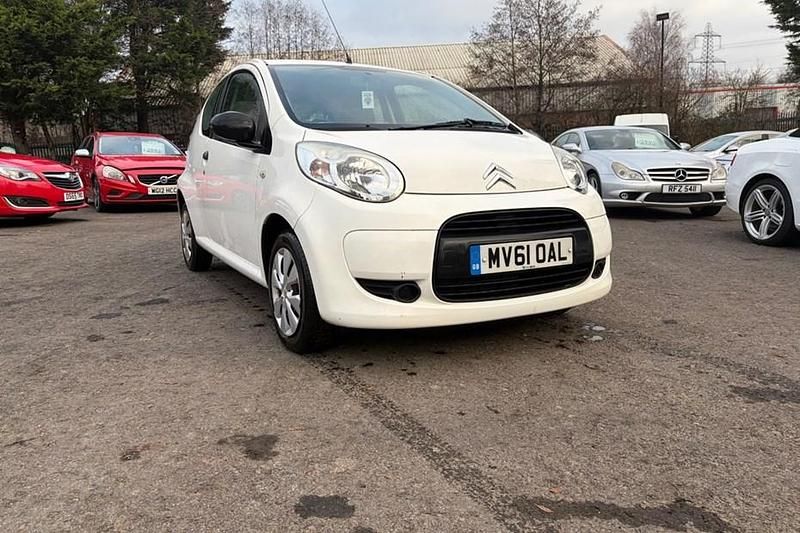 White Used 2011 Citroën C1 VTR Sport Hatchback | £2,295 (Fair price) - Image 1/1