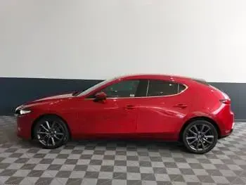 Used Mazda 3 Inclusive 122 HP (89 kW) 2021 Red Hatchback