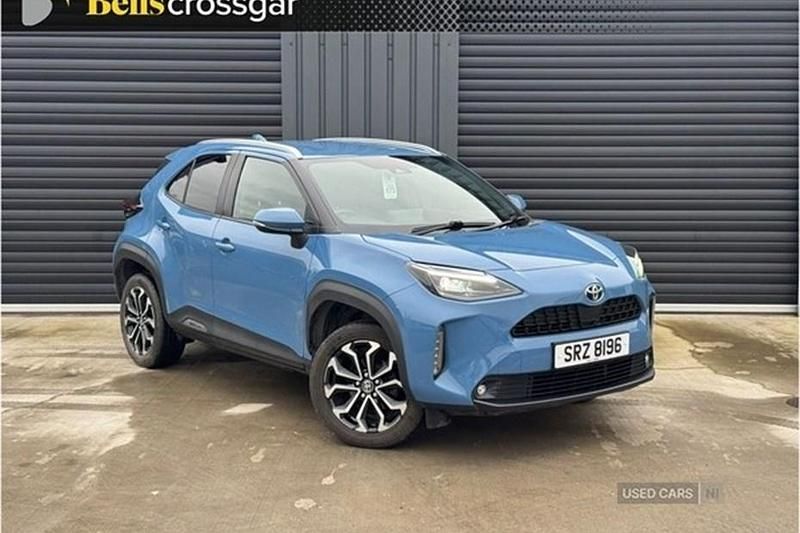 Used Toyota Yaris Hybrid Design 116 HP (85 kW) 2021 SUV