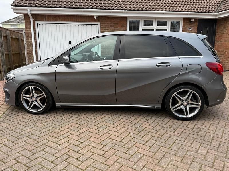 Used Mercedes B180 AMG line 109 HP (80 kW) 2015 Grey MPV