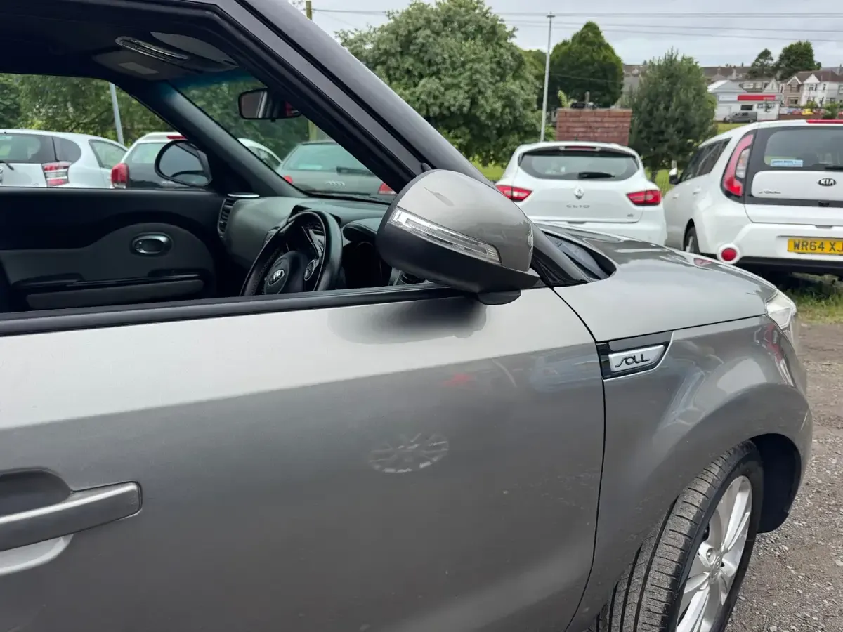 Used Kia Soul Plus 128 HP (94 kW) 2015 Silver SUV