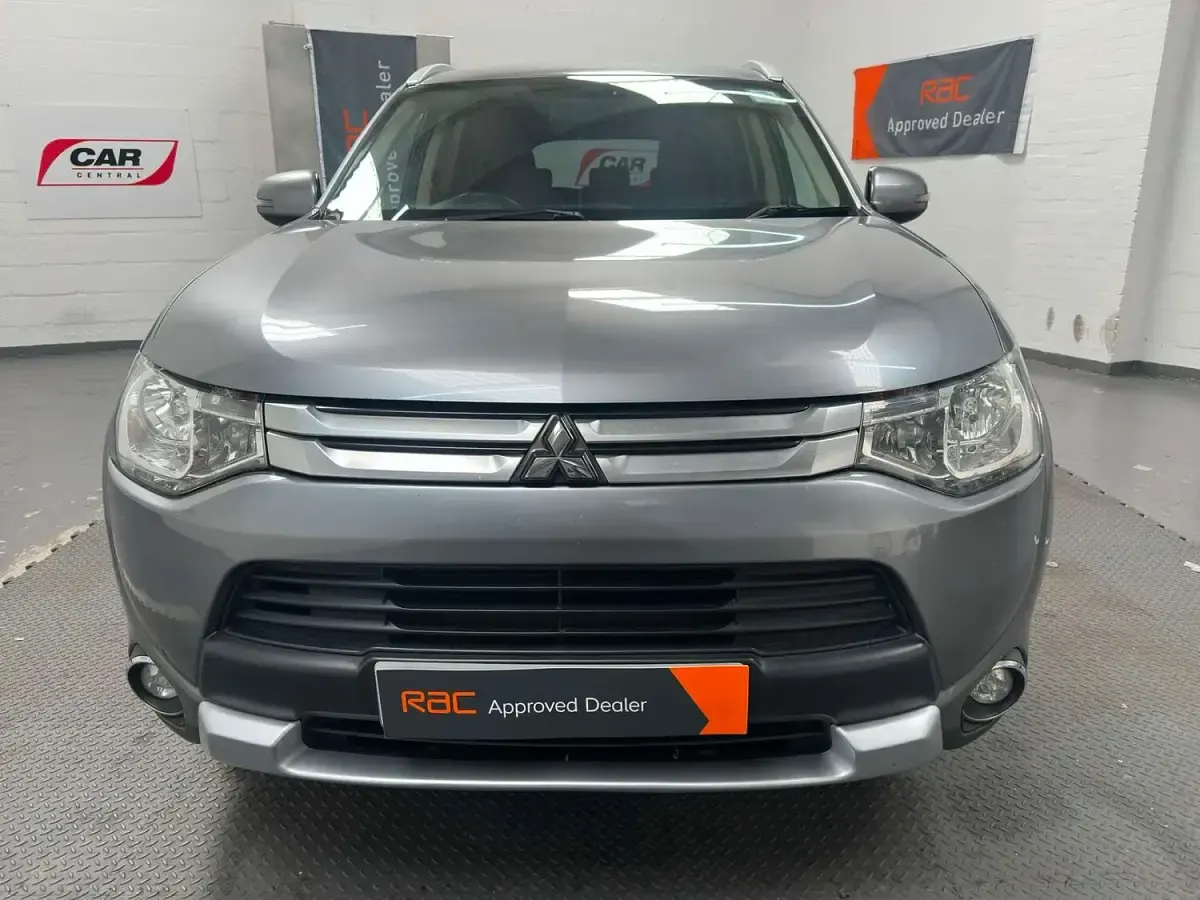 Used Mitsubishi Outlander 150 HP (110 kW) 2015 Grey SUV