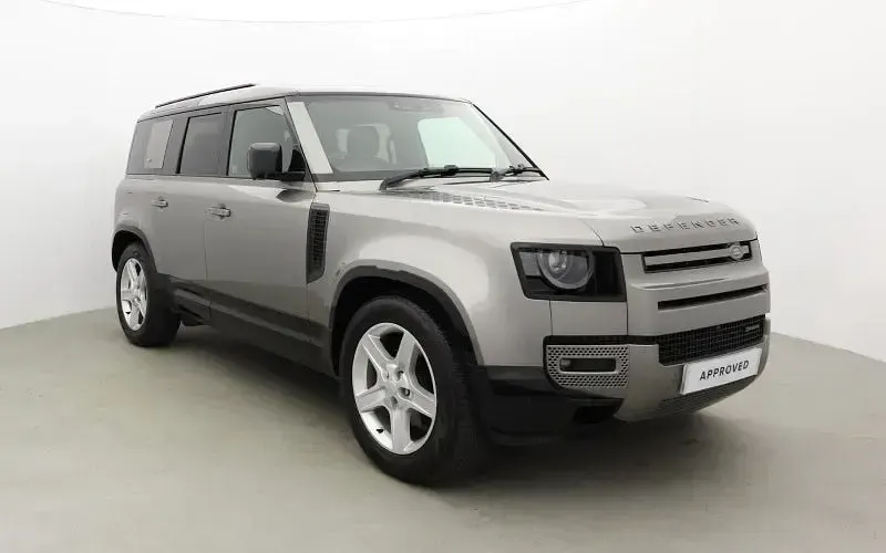 Used Land Rover Defender SE Dynamic 249 HP (183 kW) 2023 SUV