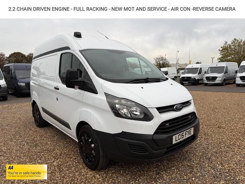 White Used 2015 Ford Transit Custom Van | £6,650 (Good price) - Image 1/3