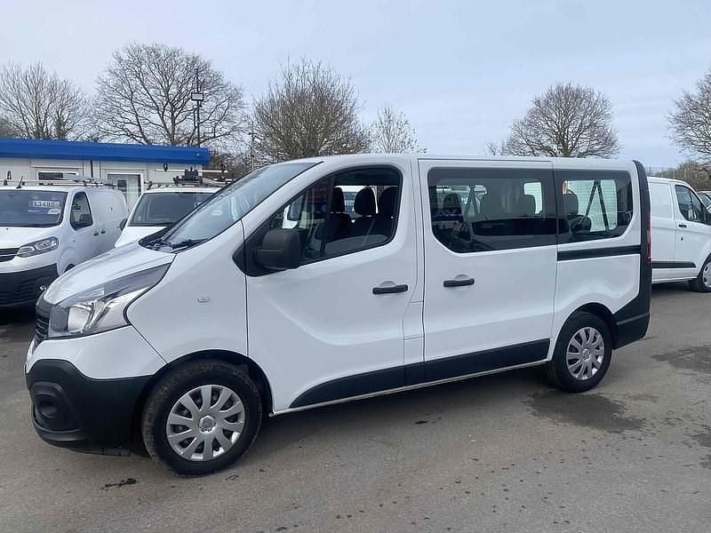 Used Renault Trafic Business 2019 White MPV