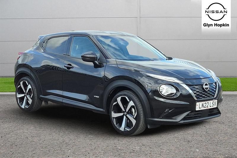 Black Used 2022 Nissan Juke Tekna SUV | £17,360 (Fair price) - Image 1/4