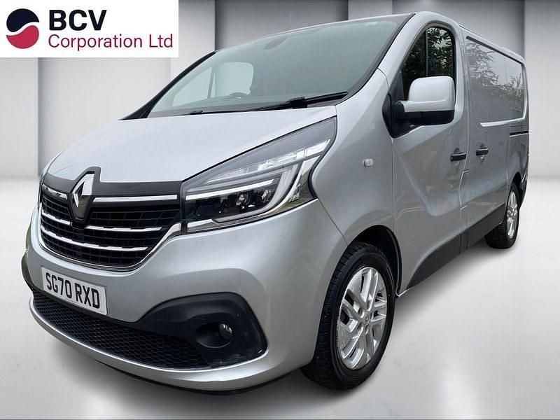 Used Renault Trafic 2020 Silver MPV