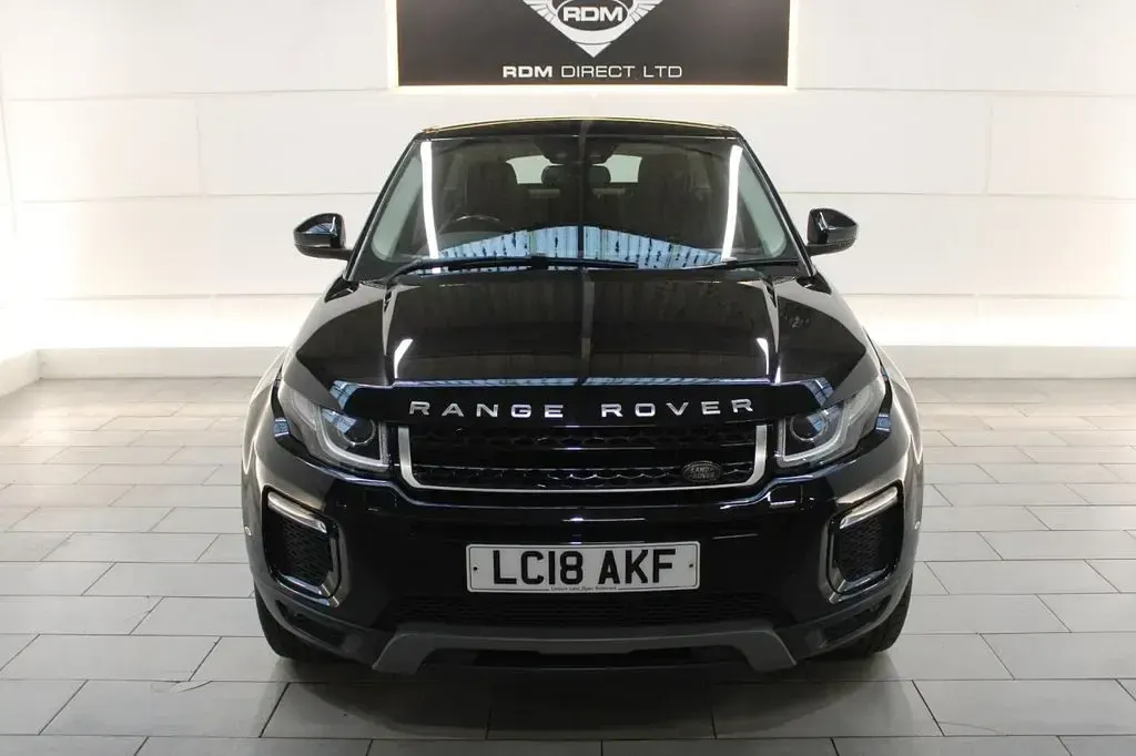 Used Land Rover Range Rover evoque SE 2018 Black Estate