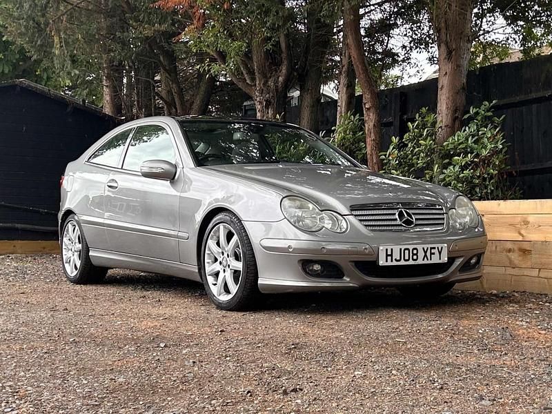 Silver Used 2008 Mercedes C180 SE Coupe | £1,750 (Good price) - Image 1/4