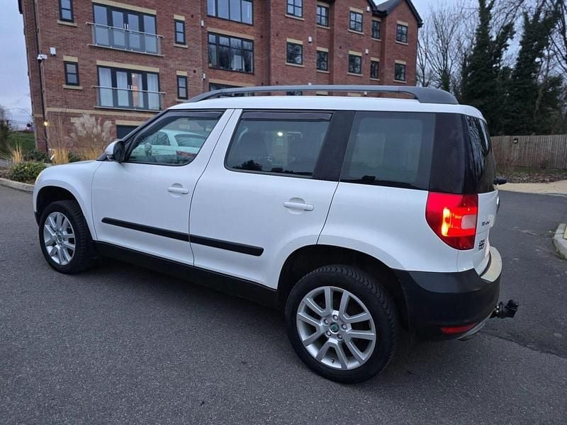 Used Skoda Yeti Elegance 2013 White SUV