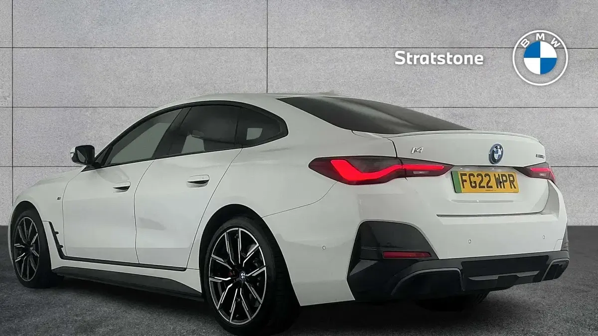 Used BMW i4 M Sport 246 kW (335 HP) 2022 White Sedan