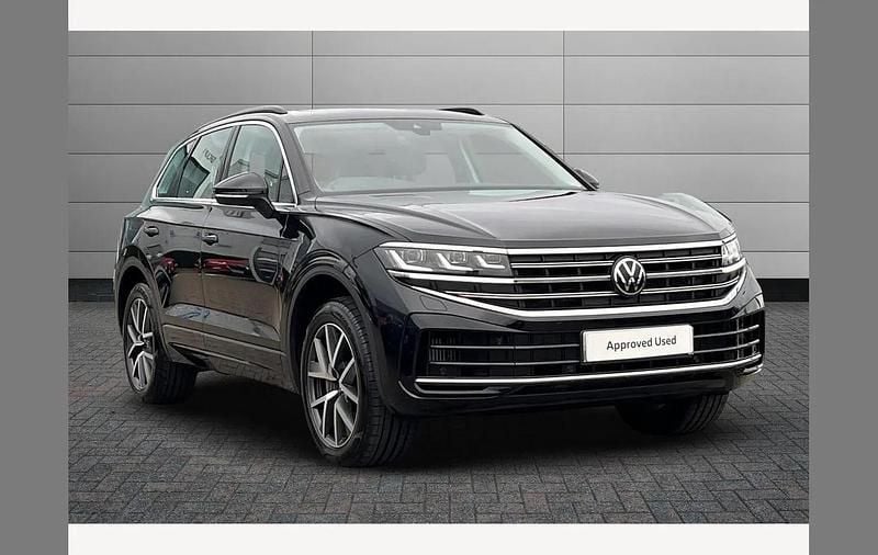 Black Used 2025 VW Touareg Elegance SUV | £53,950 (Fair price) - Image 1/3