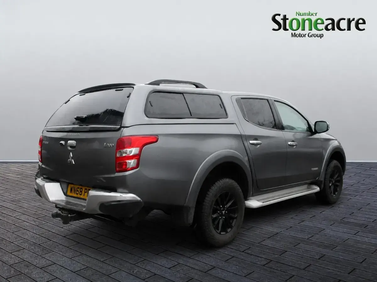 Used Mitsubishi L200 Warrior 181 HP (133 kW) 2018 Grey Pickup