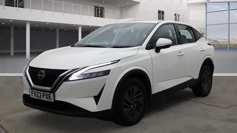 Used Nissan Qashqai Acenta Premium 2023 White SUV