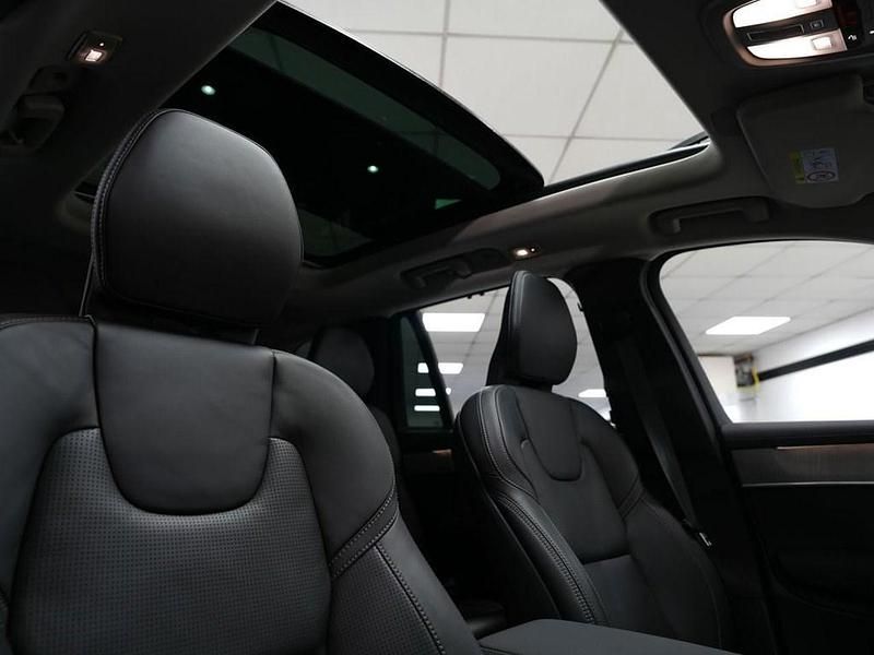 Used Volvo XC90 Ultra 250 HP (183 kW) 2025 White SUV