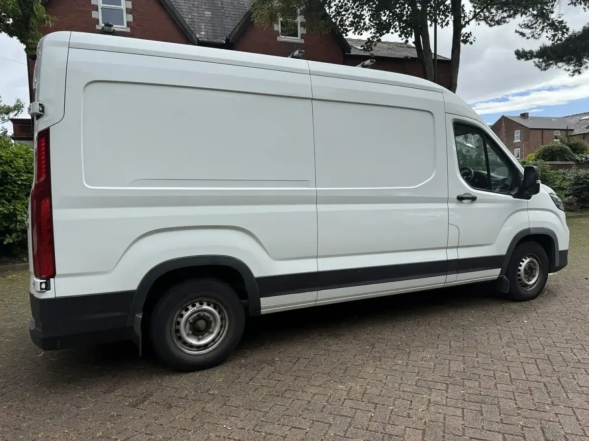 Used Maxus V90 160 HP (117 kW) 2022 White Van