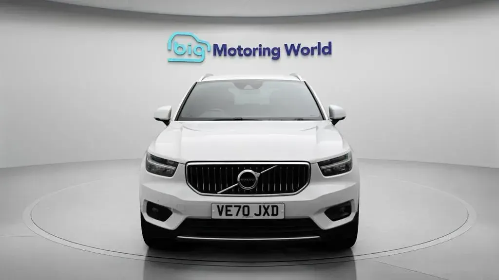 Used Volvo XC40 Inscription 197 HP (144 kW) 2020 White SUV