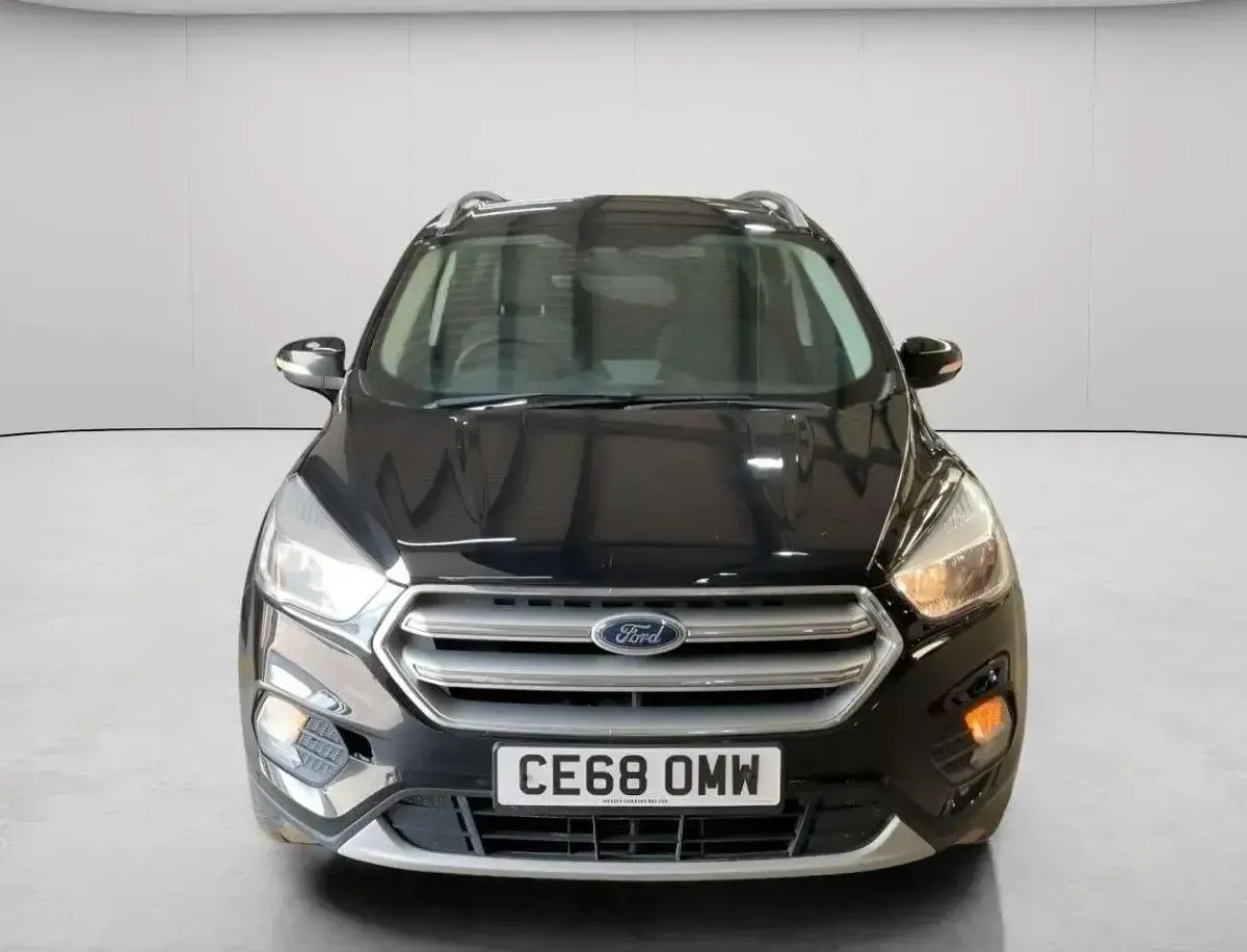 Used Ford Kuga Zetec 150 HP (110 kW) 2018 Black SUV
