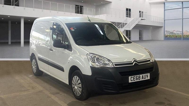 White Used 2018 Citroën Berlingo MPV | £3,999 (Fair price) - Image 1/4