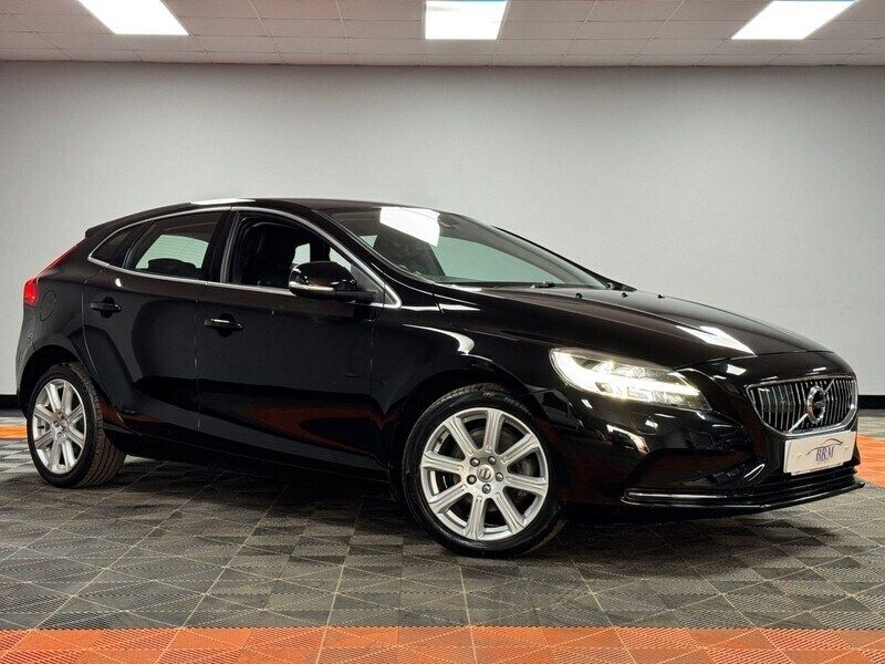 Black Used 2017 Volvo V40 Inscription Estate | £10,990 (A bit pricey) - Image 1/4