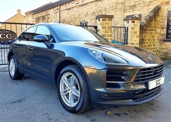 Volcano grey metallic Used 2019 Porsche Macan SUV | £37,995 (Good price) - Image 1/1
