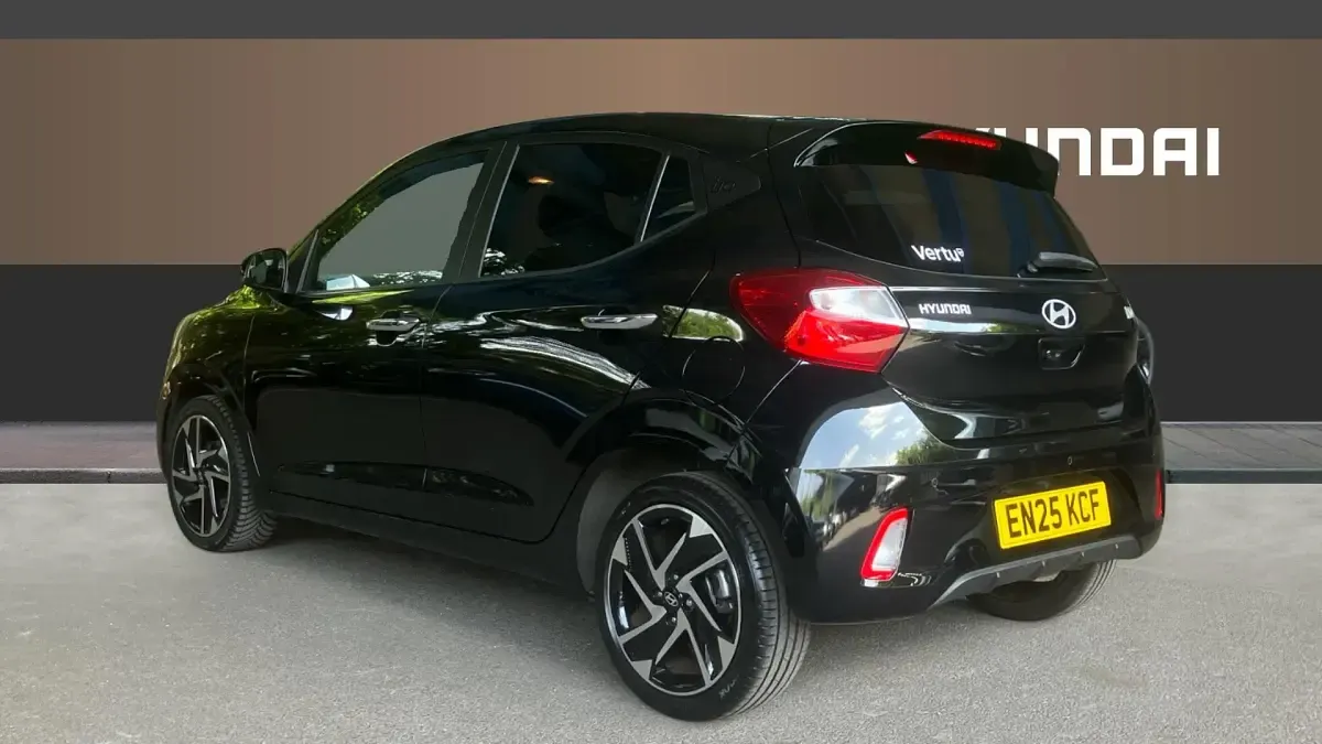 Used Hyundai i10 Premium 79 HP (58 kW) 2025 Black Hatchback