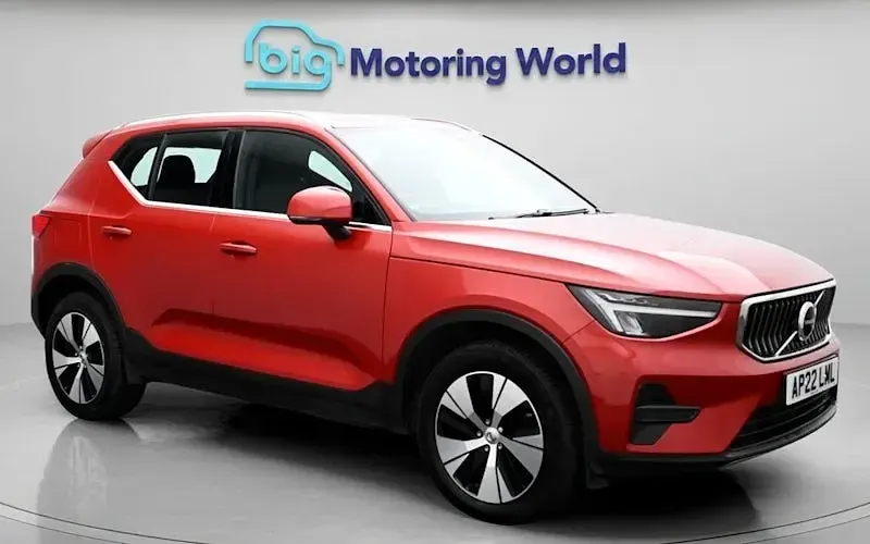 Usado Volvo XC40 Core 211 HP (155 kW) 2022 SUV