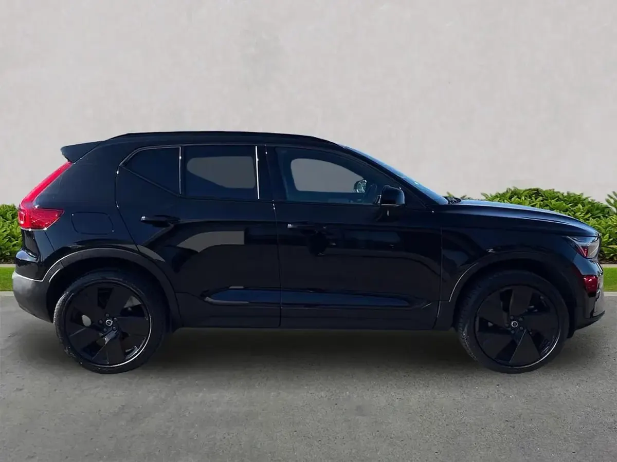 Used Volvo XC40 Plus 2025 Black SUV