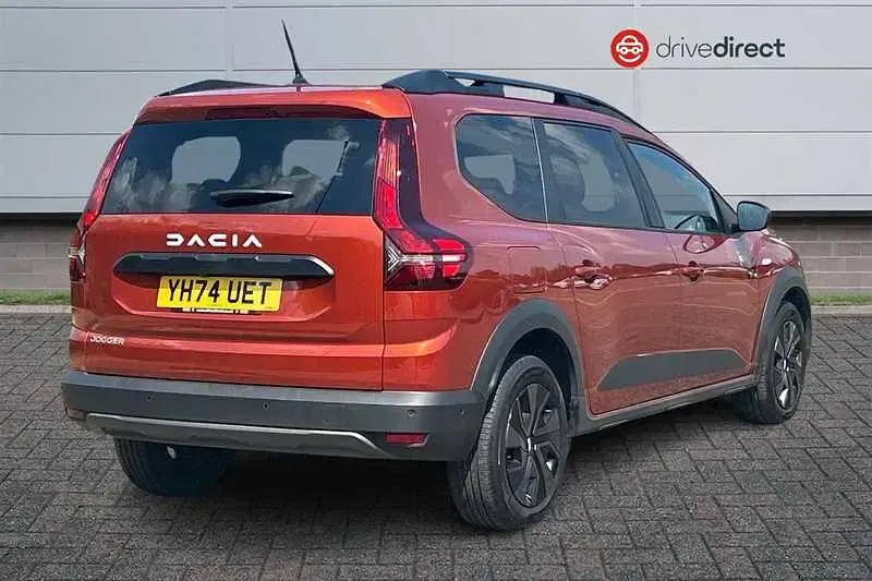 Used Dacia Jogger Expression 110 HP (80 kW) 2024 Brown MPV