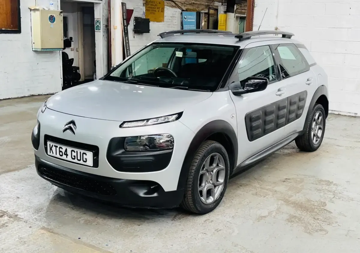 Usado Citroën C4 Cactus Feel 2015 Prateado Citadino