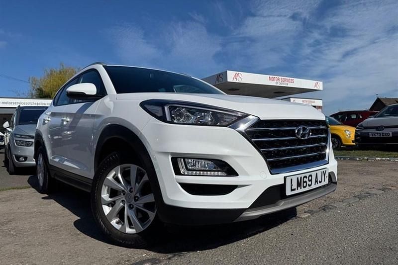 Used Hyundai Tucson SE 177 HP (130 kW) 2019 White SUV