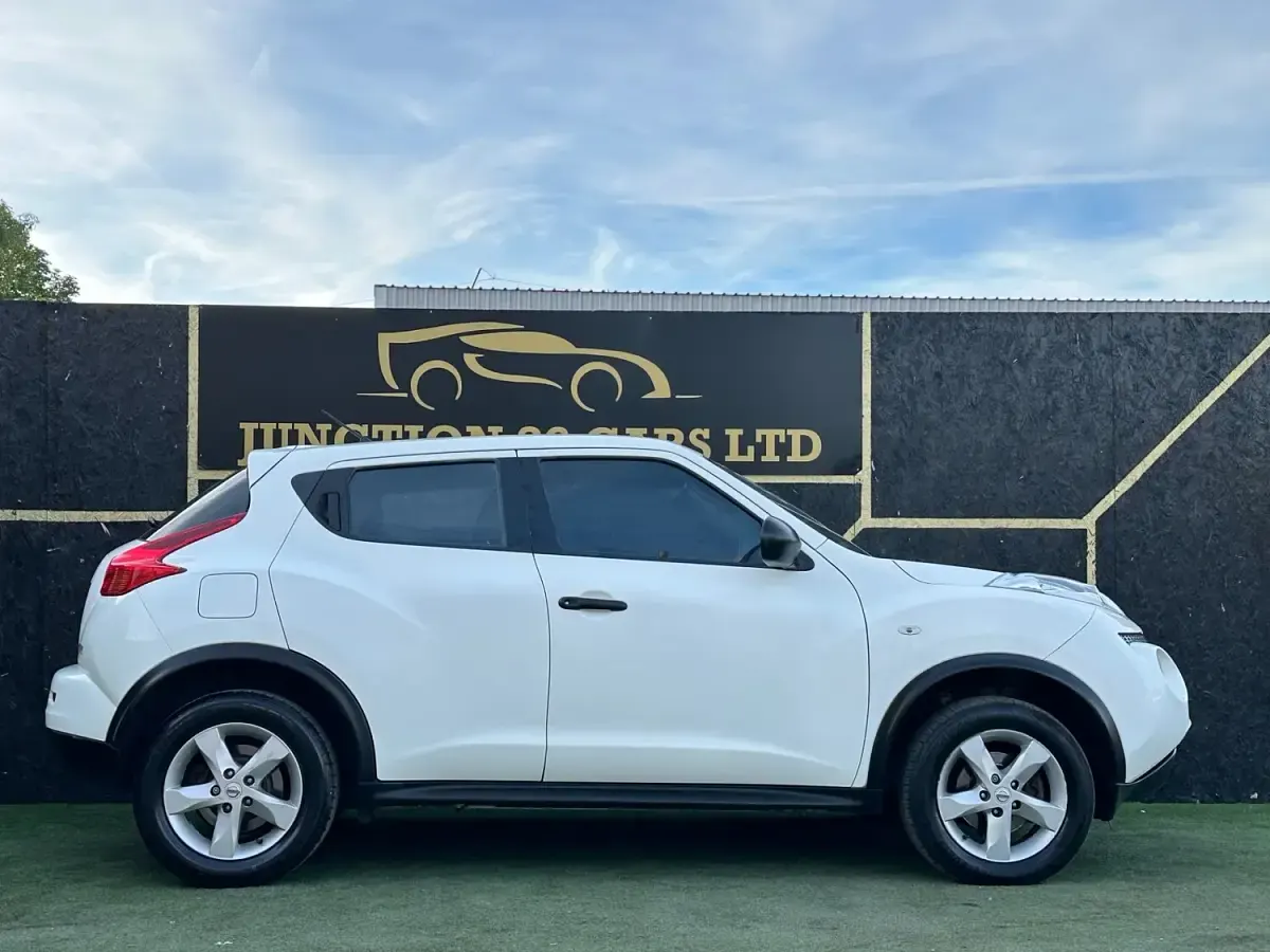 Used Nissan Juke Visia 110 HP (80 kW) 2012 White SUV