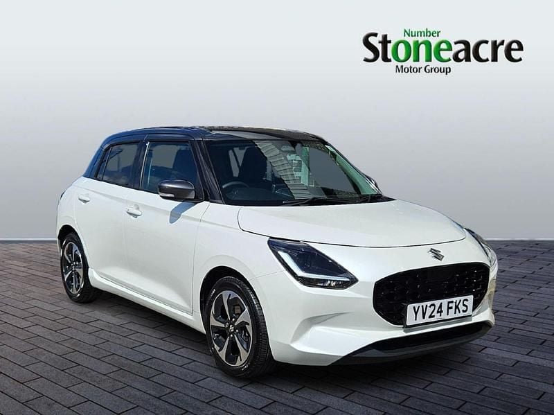 White Used 2024 Suzuki Swift Hatchback | £15,500 (Fair price) - Image 1/2