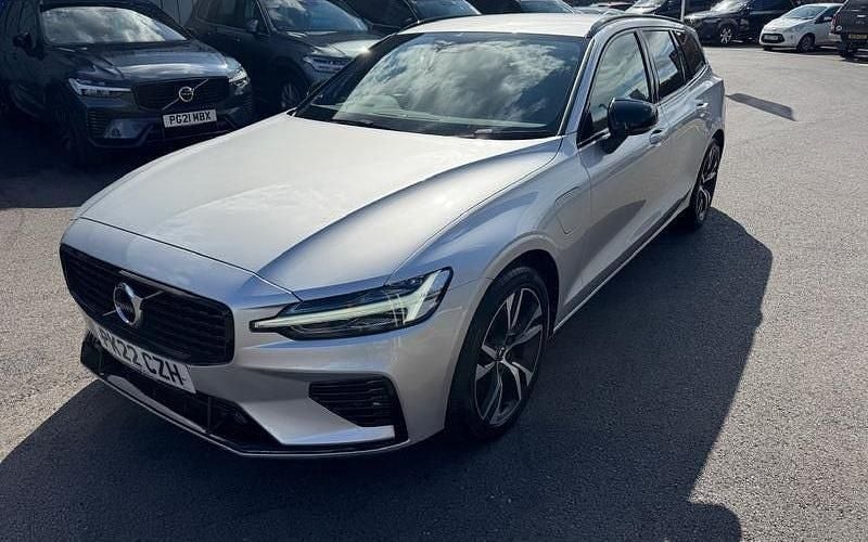 Used Volvo V60 R-Design 349 HP (256 kW) 2021 Estate