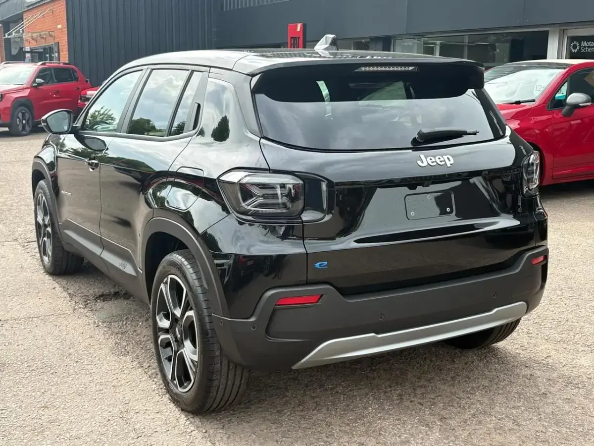 New Jeep Avenger EV Summit 113 kW (154 HP) 2026 Black SUV
