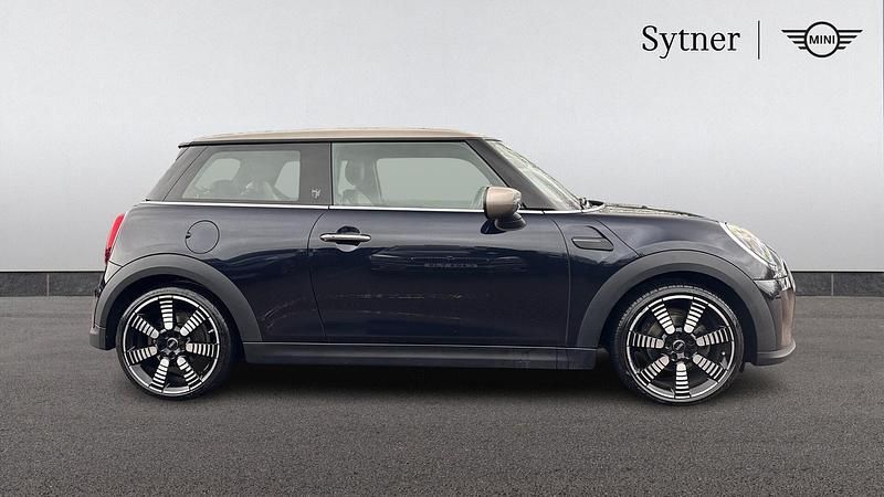 Used Mini Cooper Exclusive 134 HP (98 kW) 2023 Black Hatchback
