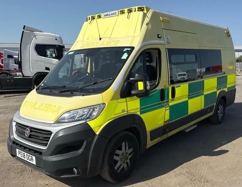 Used Fiat Ducato 180 HP (132 kW) 2018 Yellow Van