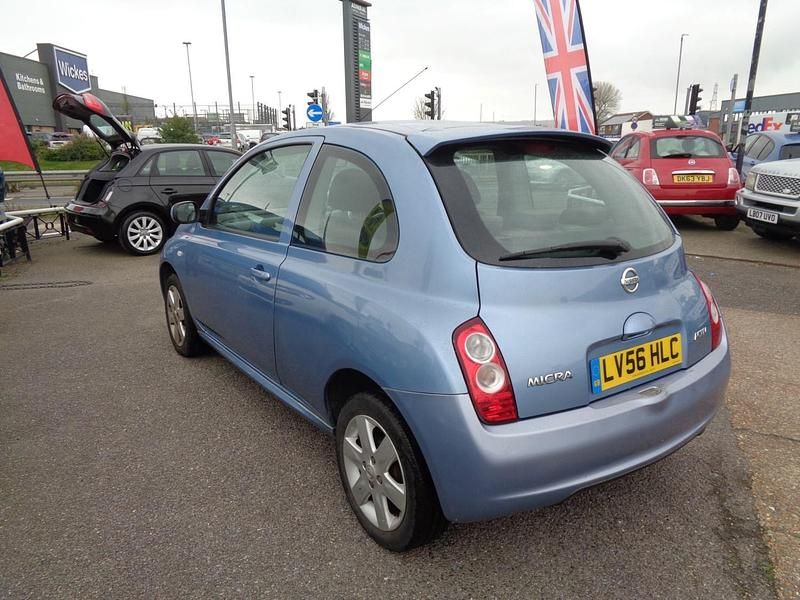 Used Nissan Micra 79 HP (58 kW) 2006 Blue Hatchback