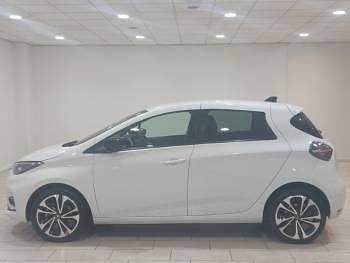 Used Renault Zoe Iconic 98 kW (134 HP) 2023 White Hatchback