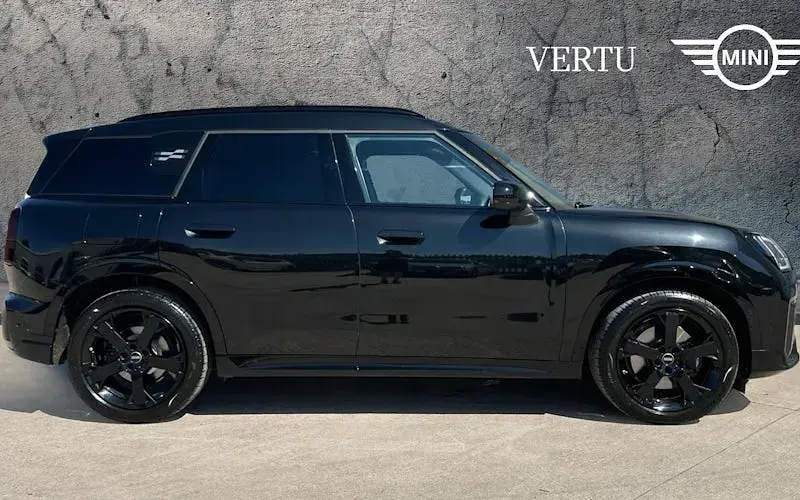 Used Mini Countryman Sport 170 HP (125 kW) 2025 Black SUV