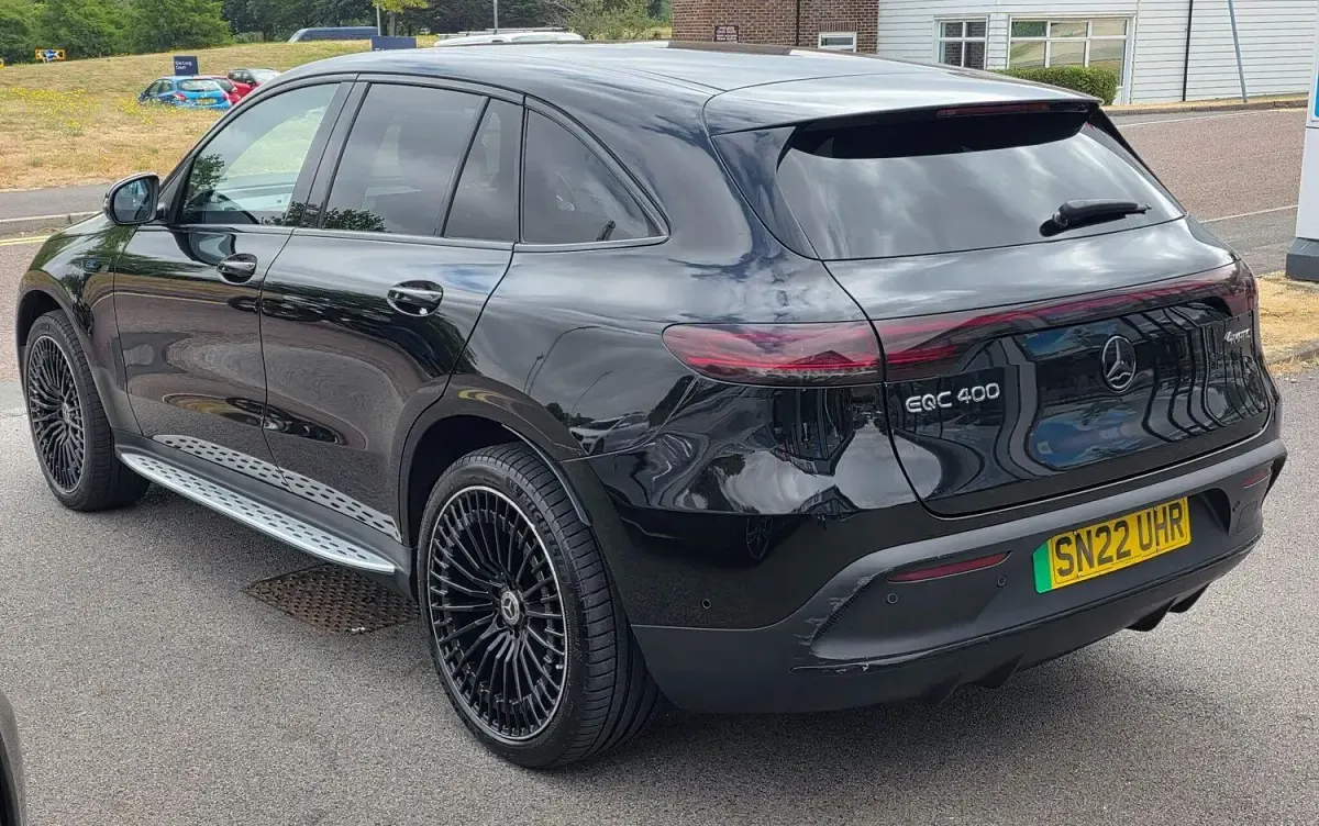 Used Mercedes EQC400 AMG Line Premium Plus 300 kW (408 HP) 2022 Black SUV