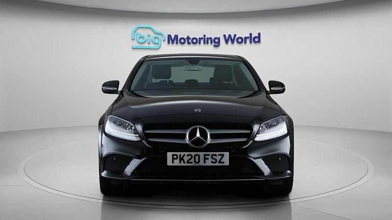 Used Mercedes C180 SE 156 HP (114 kW) 2020 Black Sedan