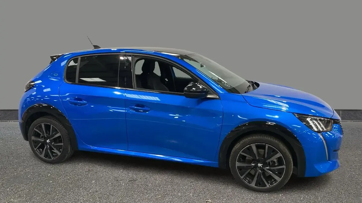 Second-hand Peugeot e-208 GTi 100 kW (136 CP) 2023 Albastru Hatchback