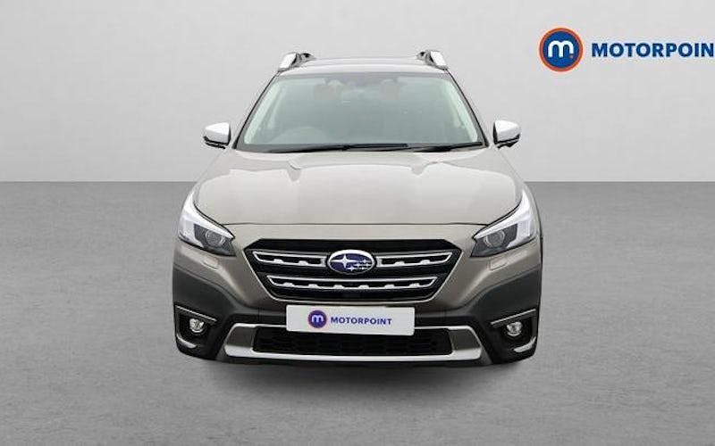 Begagnad Subaru Outback 169 HK (124 kW) 2023 Guld Kombi