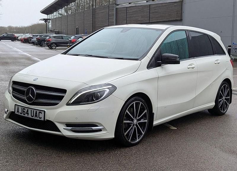 Used Mercedes B220 2014 White MPV