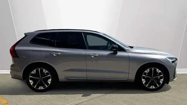 Used Volvo XC60 Ultra 247 HP (181 kW) 2025 Silver SUV