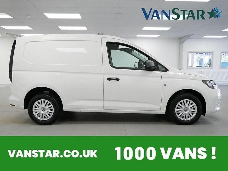 Usado VW Caddy 102 CV (75 kW) 2023 Blanco Monovolumen