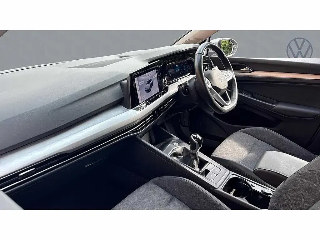 Used VW Golf VIII 130 HP (95 kW) 2023